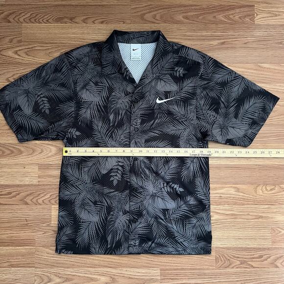 Nike Dri-FIT Camp Shirt S Black Gray Tropical Aloha Floral Golf Resort Button Up - Picture 4 of 11